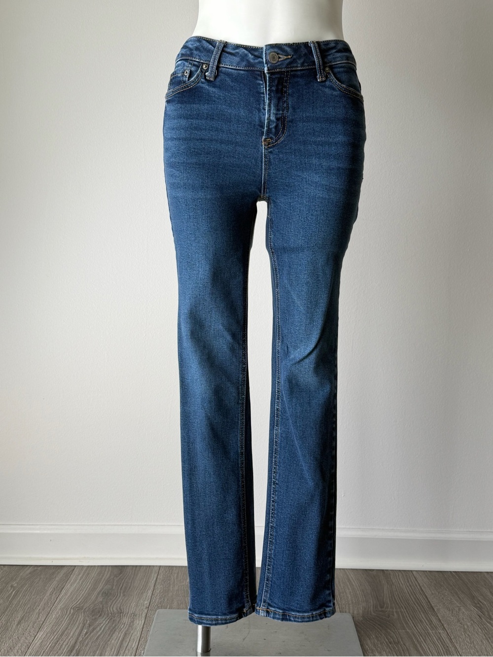 Time and Tru Mid-Rise Straight Jeans - Indigo Blue
